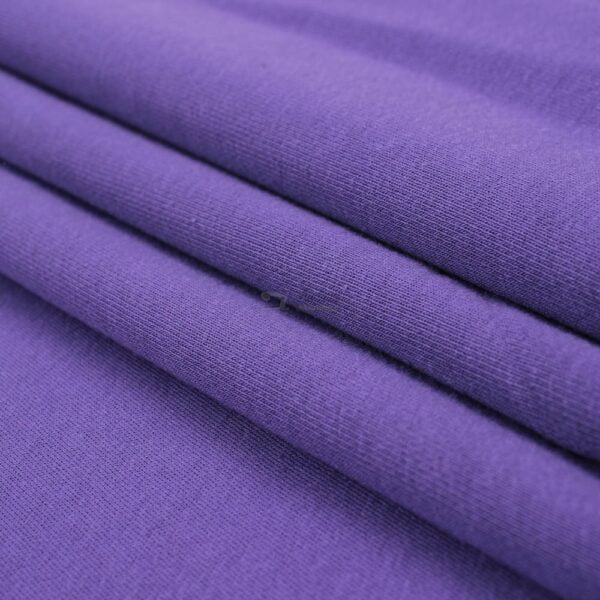 trisiulis violetines spalvos kilpinis trikotazas