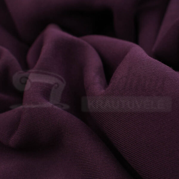baklazano violetinis trikotazas su pukeliu